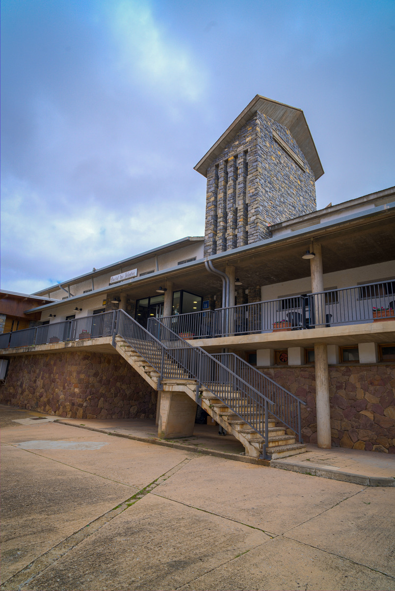 exterior-VERTICAL exterior-VERTICAL